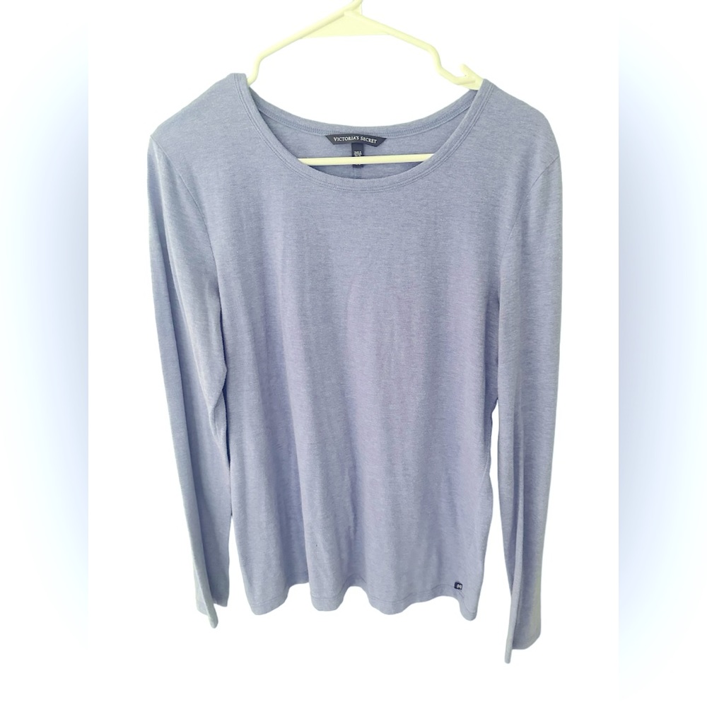 💚Victoria’s Secret long sleeve